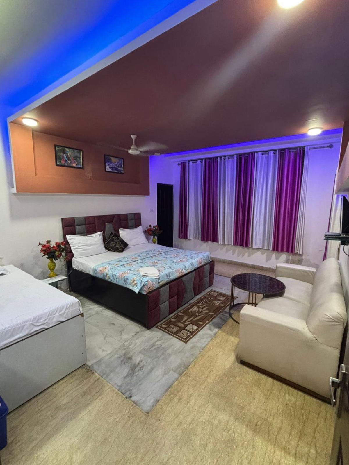 Star Inn Delhi  Exterior photo