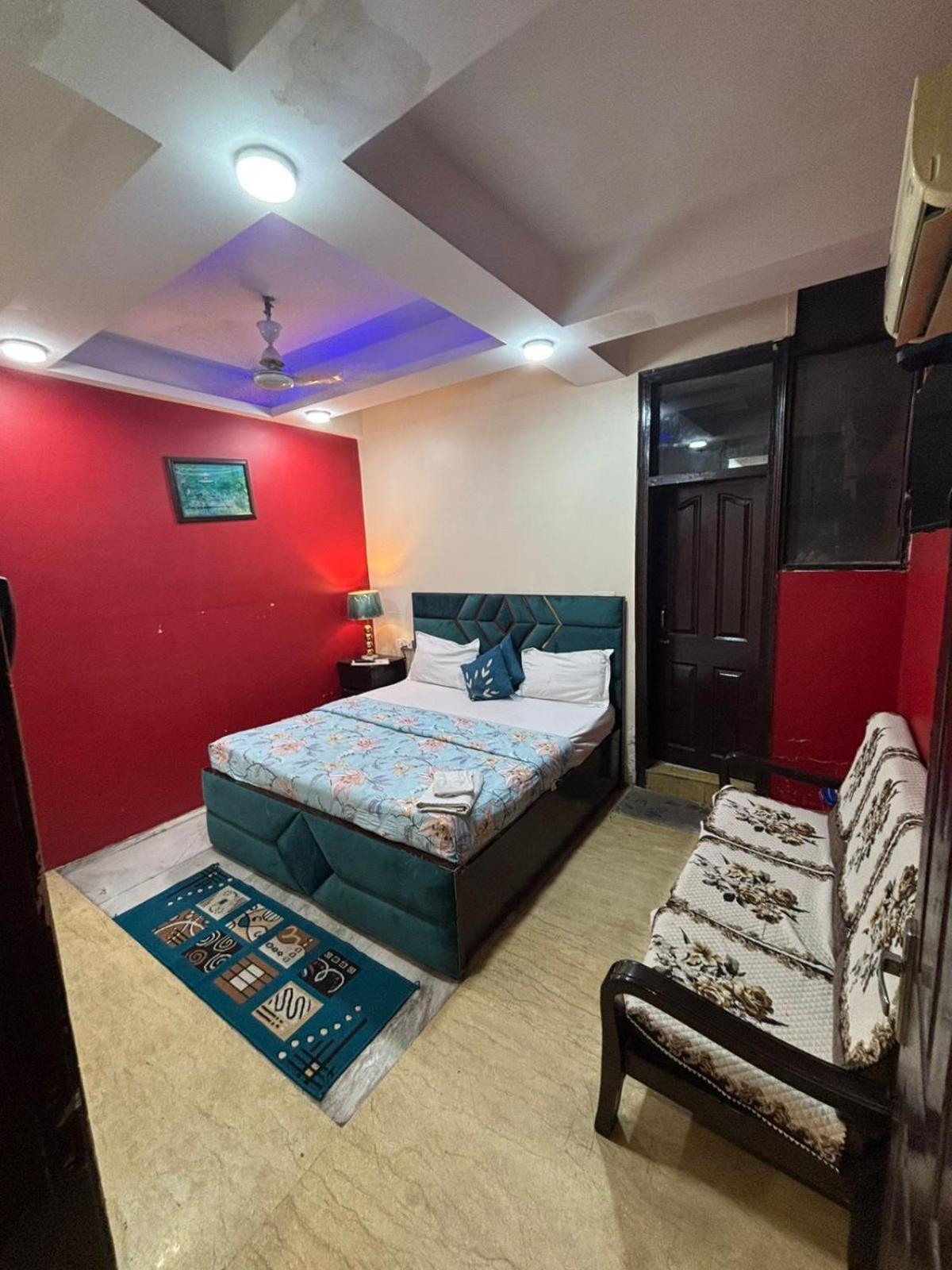 Star Inn Delhi  Exterior photo